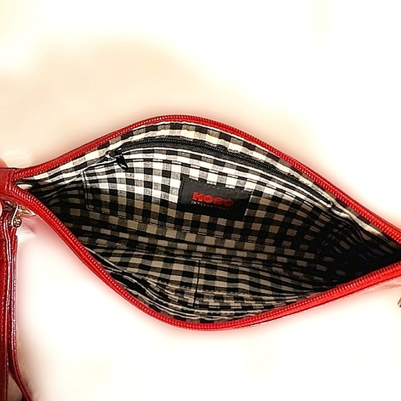 HOBO Int'l 'Zoe' Red Genuine Patent Leather Wristlet - Picture 2 of 6